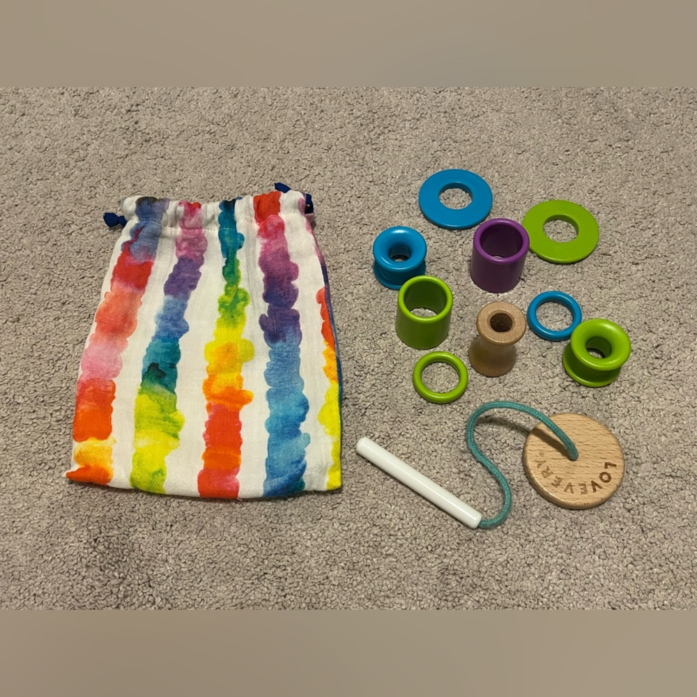 Lovevery Threadable Bead Kit and Drawstring Bag from The Adventurer Play Kit